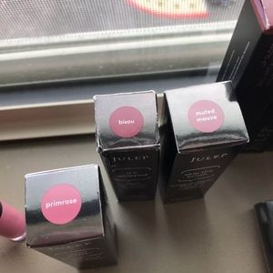 BRAND NEW MAKEUP (ASSORTED)